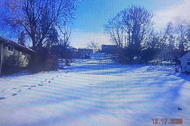 1111 Briarcliff Ln Lane, Clinton, IA