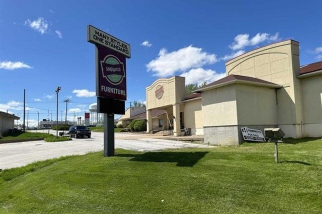 3711 Harrison St Street, Davenport, IA