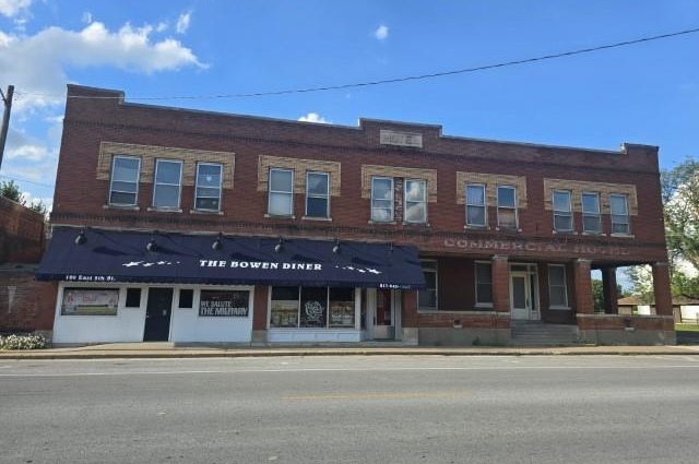 120 5th Street, Bowen, IL