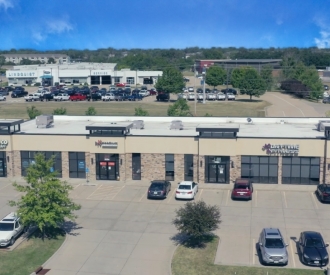 3260 Ridge Pointe Road, Bettendorf, IA