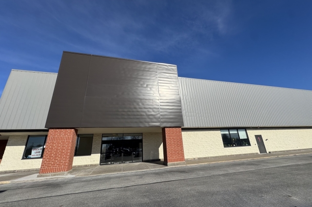 2826 W Locust Street, Davenport, IA