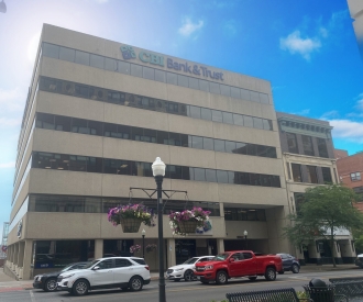 101 2ND Street, Davenport, IA