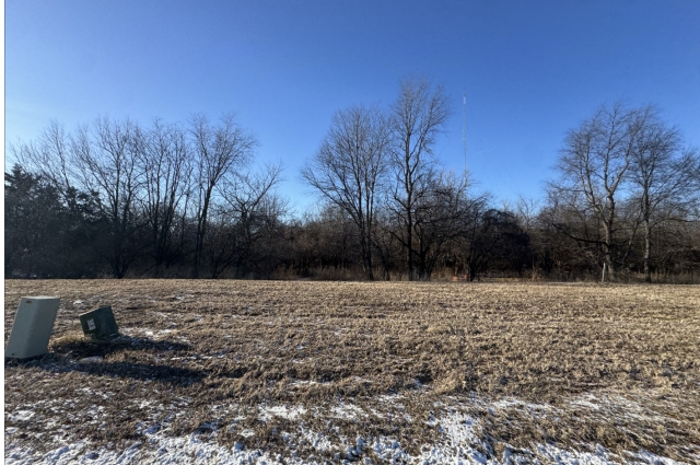 398 Mason Drive, Riverdale, IA