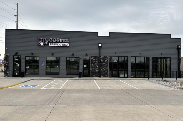 4650 UTICA RIDGE Road, Davenport, IA