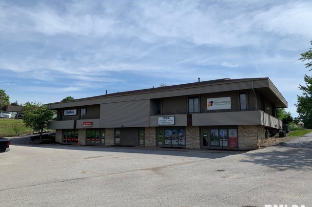 3625 UTICA RIDGE Road, Bettendorf, IA