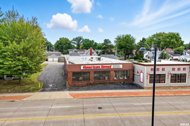3006 AVENUE OF THE CITIES, Moline, IL