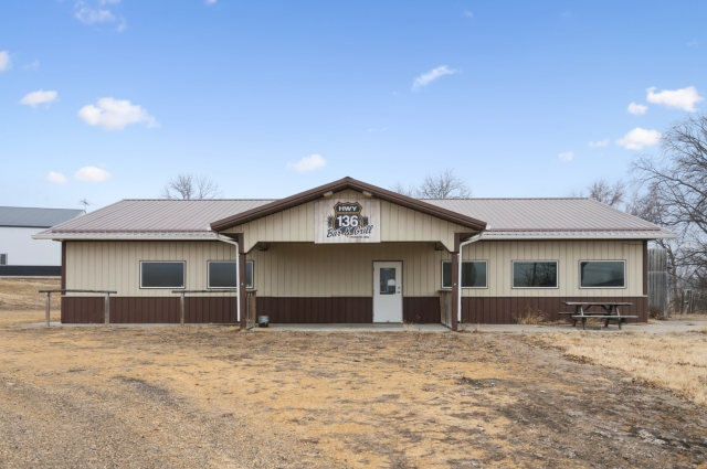112 1st Street, Charlotte, IA
