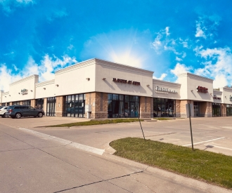 2660 53RD Street, Davenport, IA