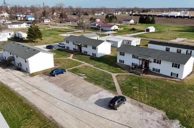 219 F Street, La Harpe, IL