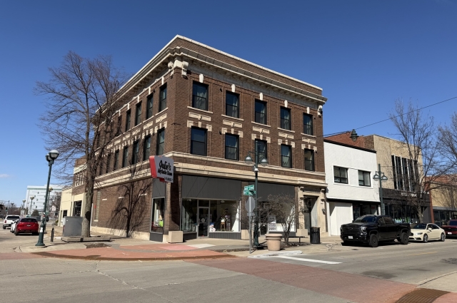 1601-1605 5th Avenue, Moline, IL
