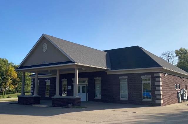 413 MISSISSIPPI Street, Blue Grass, IA