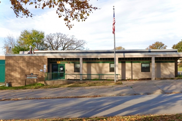 438 16th Street, Bettendorf, IA