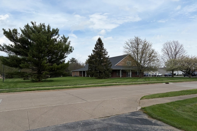 4915 & 5005 21st Avenue A, Moline, IL