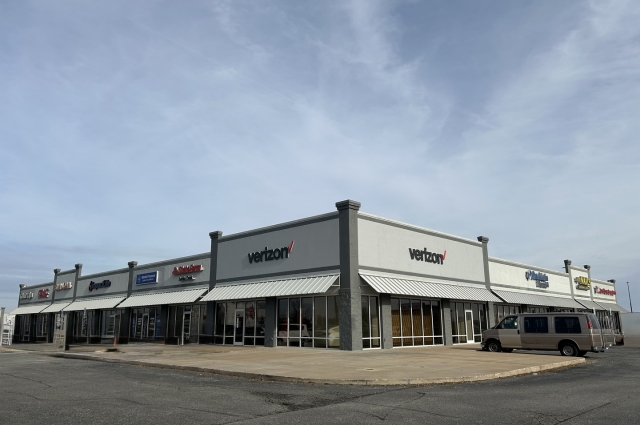 503 Knox Square Drive, Galesburg, IL