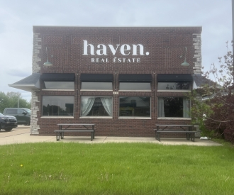 230 9th Avenue, Eldridge, IA