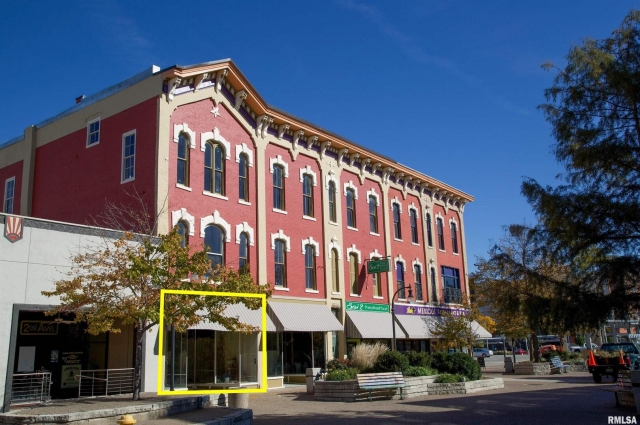 1821 2ND Avenue, Rock Island, IL