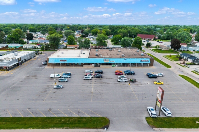 841 Avenue of the cities, East Moline, IL