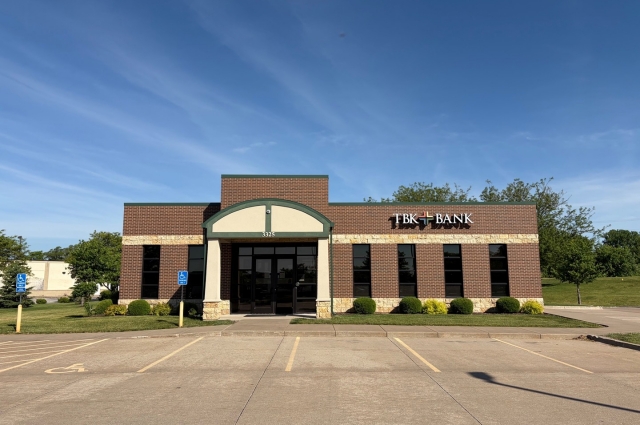 3325 Kimberly Road, Davenport, IA