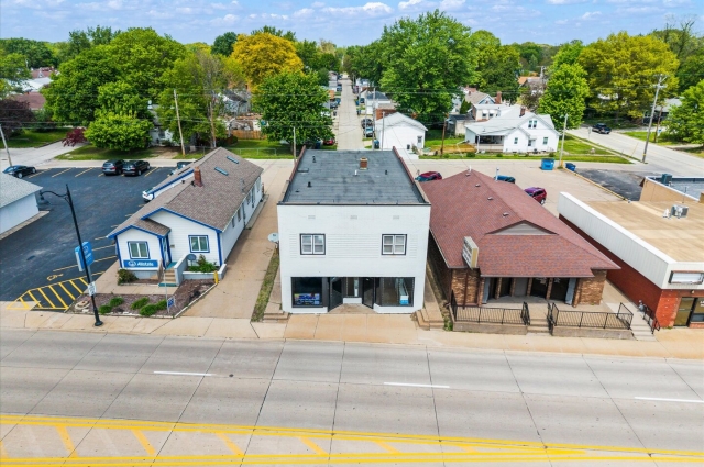 3313 Avenue Of The Cities, Moline, IL