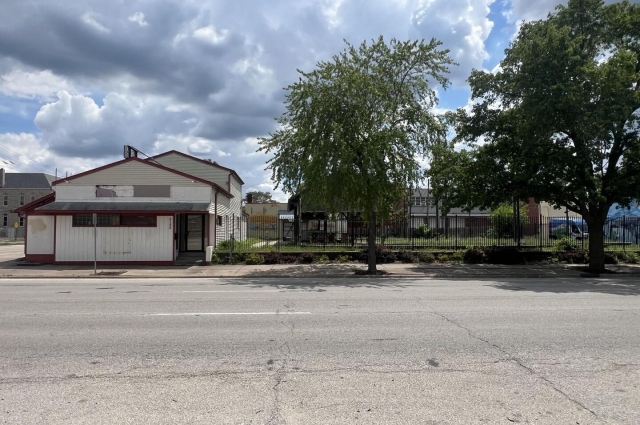 2120 4TH Avenue, Rock Island, IL