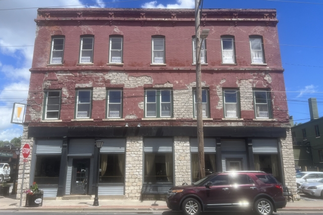 1029 Mound Street, Davenport, IA