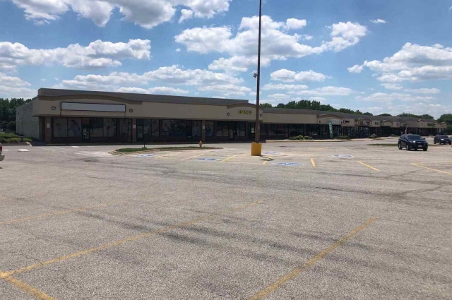 4012 BLACKHAWK Road, Rock Island, IL