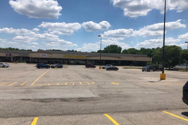 4018 BLACKHAWK Road, Rock Island, IL