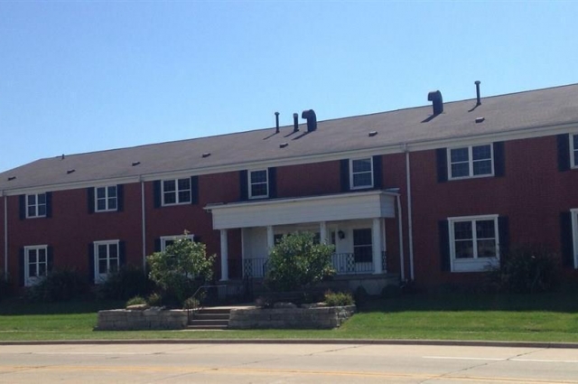 985 LINCOLN Road, Bettendorf, IA