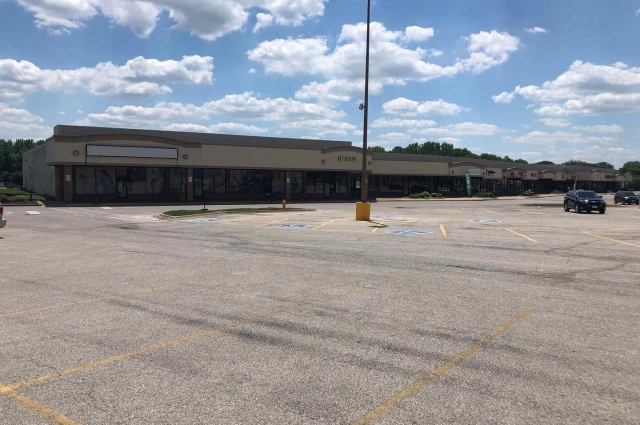 4014 BLACKHAWK Road, Rock Island, IL
