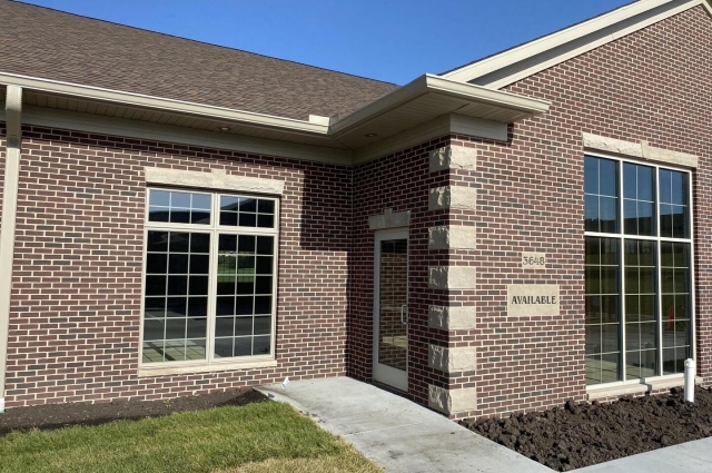3648 UTICA RIDGE Road, Bettendorf, IA
