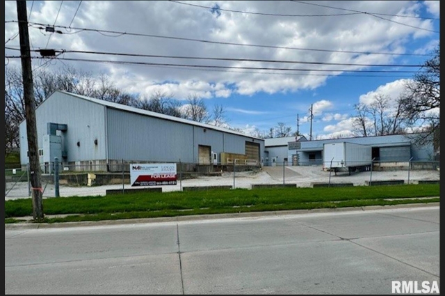 2902 INDIAN Road, Davenport, IA