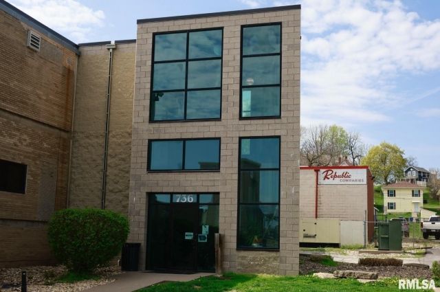 736 FEDERAL Street, Davenport, IA