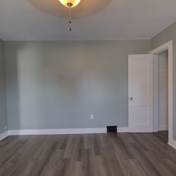 photo of property QC4257751