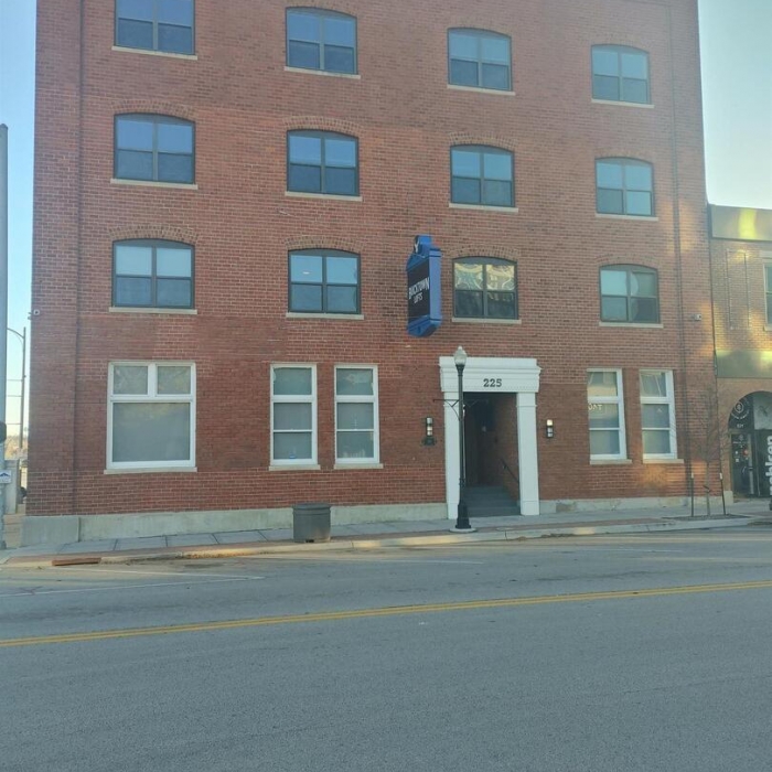 photo of property QC4258382
