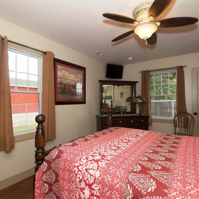 photo of property QC4259039