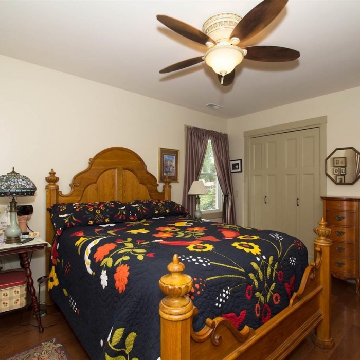 photo of property QC4259039