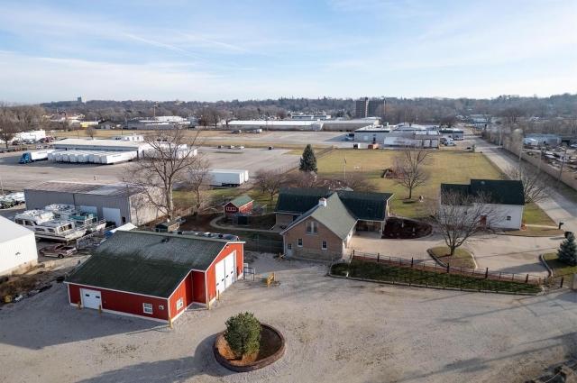 225 34TH Avenue, Rock Island, IL