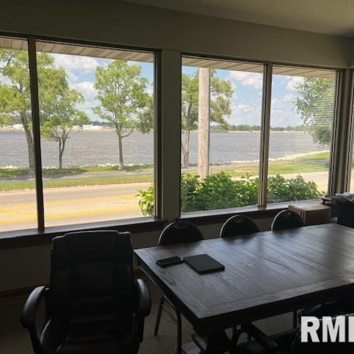 photo of property QC4260277