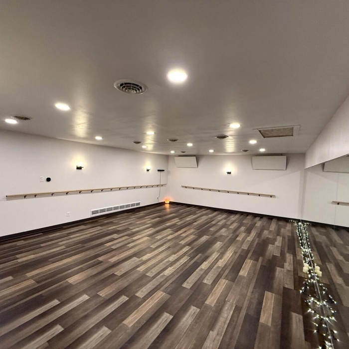 photo of property QC4263159