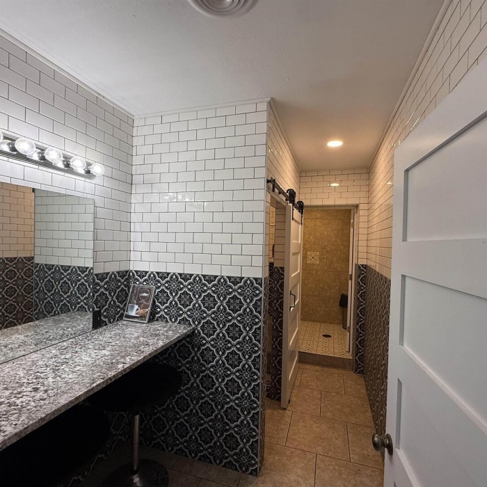 photo of property QC4263159