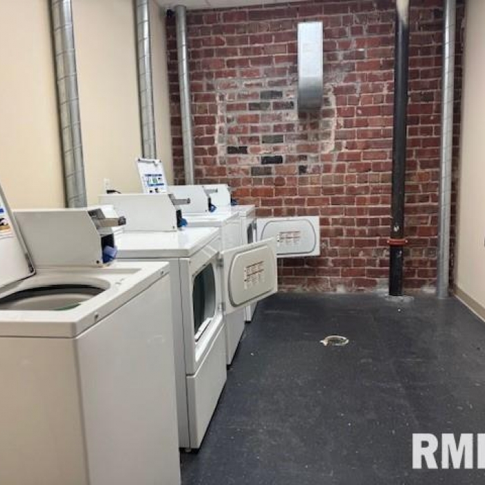 photo of property QC4263524