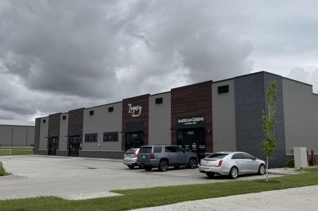 6948 & 6954 Competition Court, Bettendorf, IA