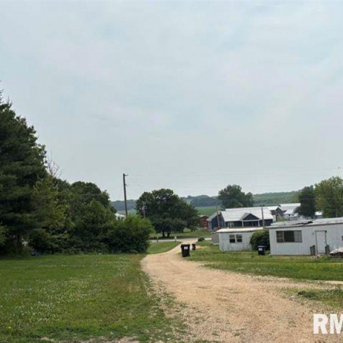 photo of property QC4264357