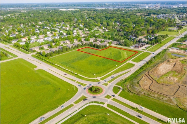 0 MIDDLE Road, Bettendorf, IA