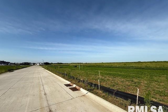 6890 Meghan Avenue, Bettendorf, IA