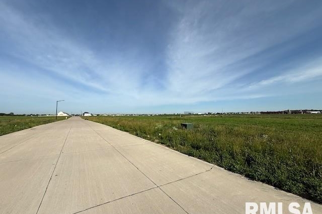 6692 Meghan Avenue, Bettendorf, IA