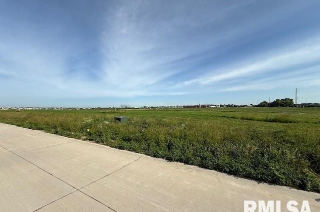 6632 Meghan Avenue, Bettendorf, IA