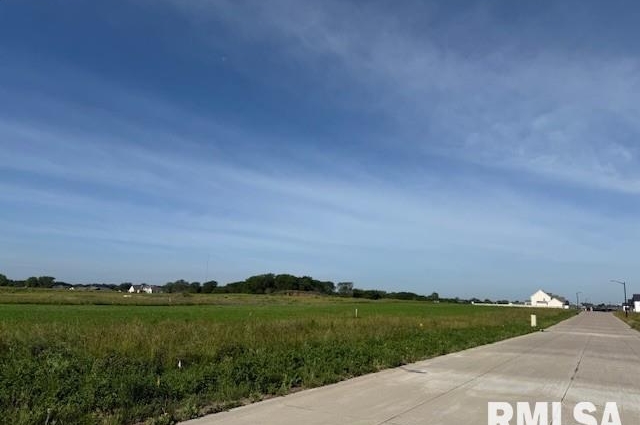 6909 Meghan Avenue, Bettendorf, IA