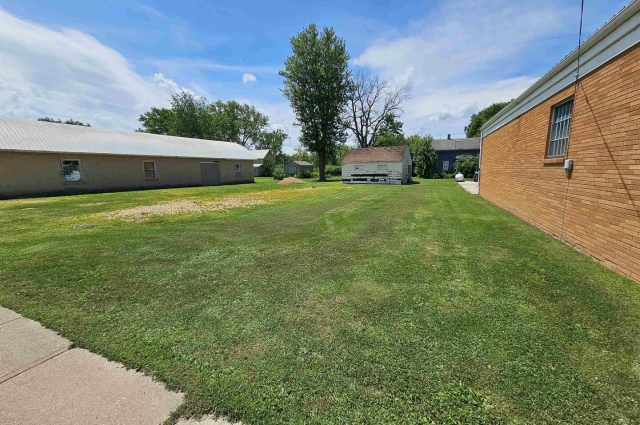 123 BROADWAY Street, Charlotte, IA