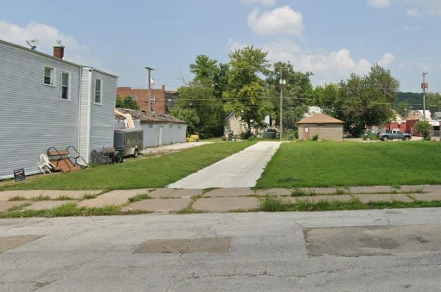 1120 & 1124 3RD Street, Davenport, IA
